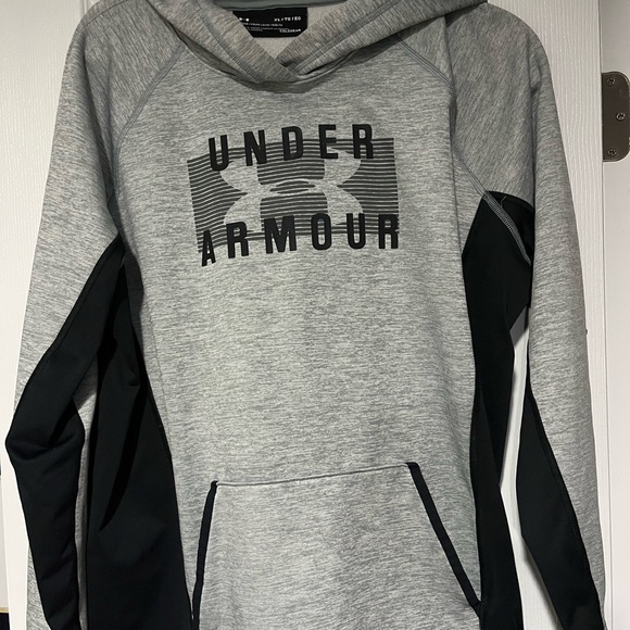 Under Armour Other - Under Armour Gray and Black Athletic Sweater cold gear wear loose fit